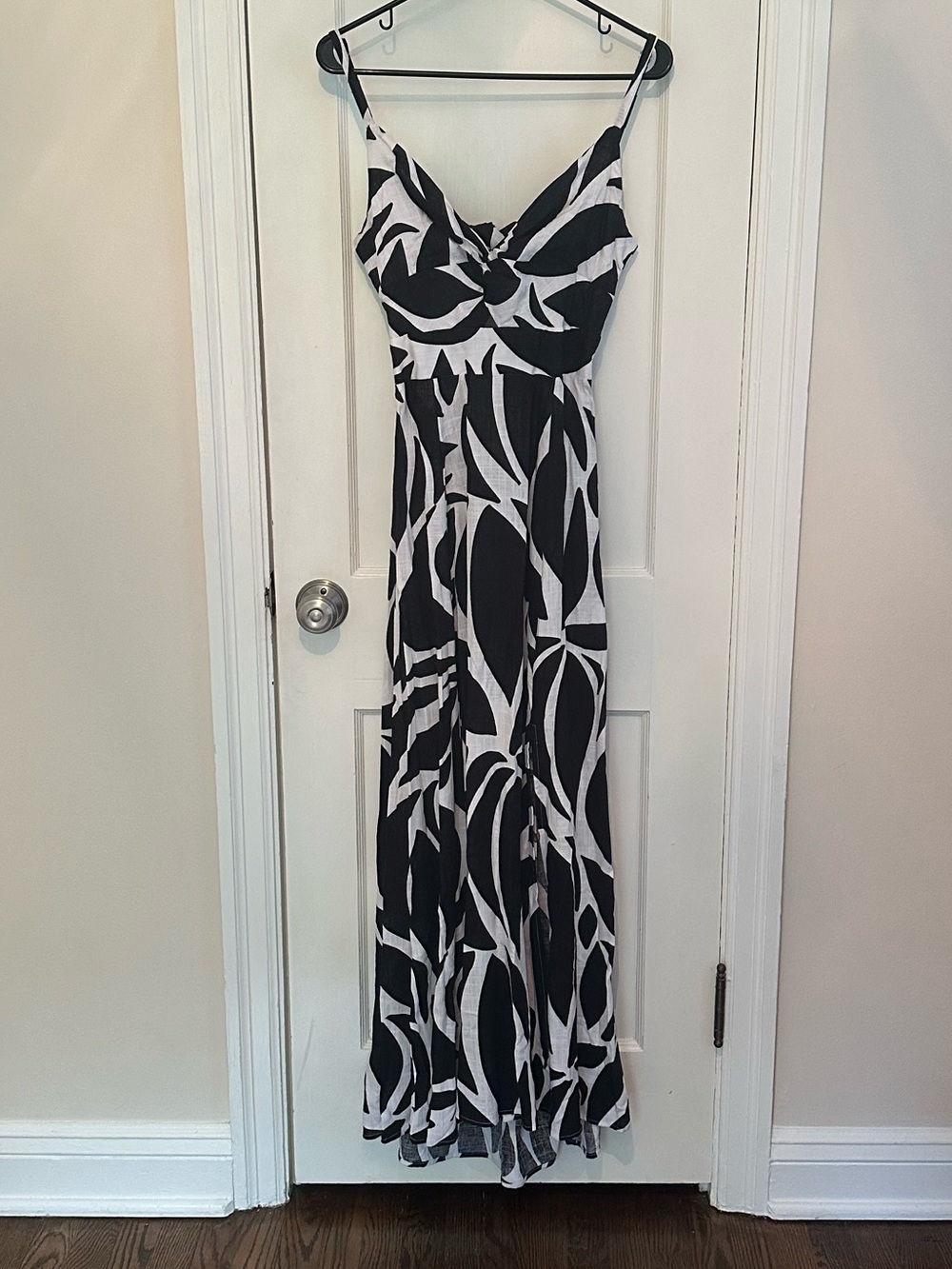MSK Black & White Abstract Print Maxi Dress